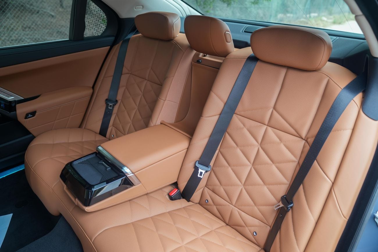 بي أم دبليو 735i BMW 735i Exclusive – 2026 | GCC | Brand New | AED 425,000