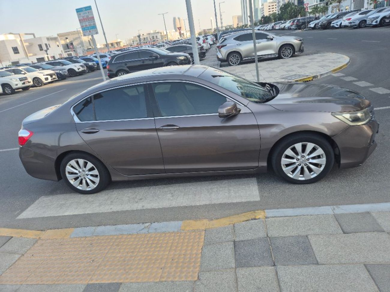 هوندا أكورد LX 2.4L