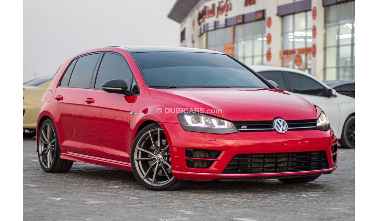 Used Volkswagen Golf R 2016 for sale in Dubai - 667442