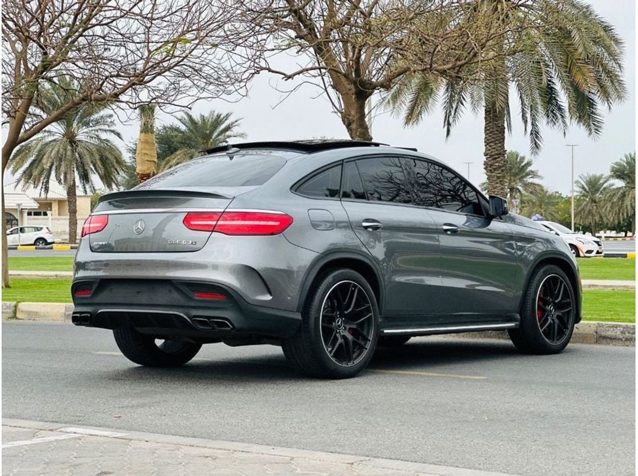 مرسيدس بنز GLE 63 AMG S Coupe 5.5L