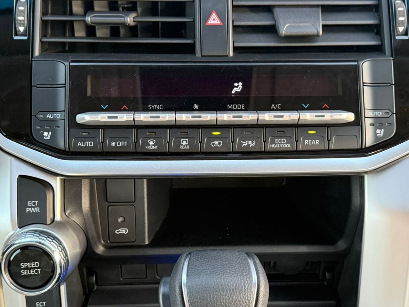 تويوتا لاند كروزر LAND CRUISER GXR 4.0L FULL OPTION 2025 MODEL