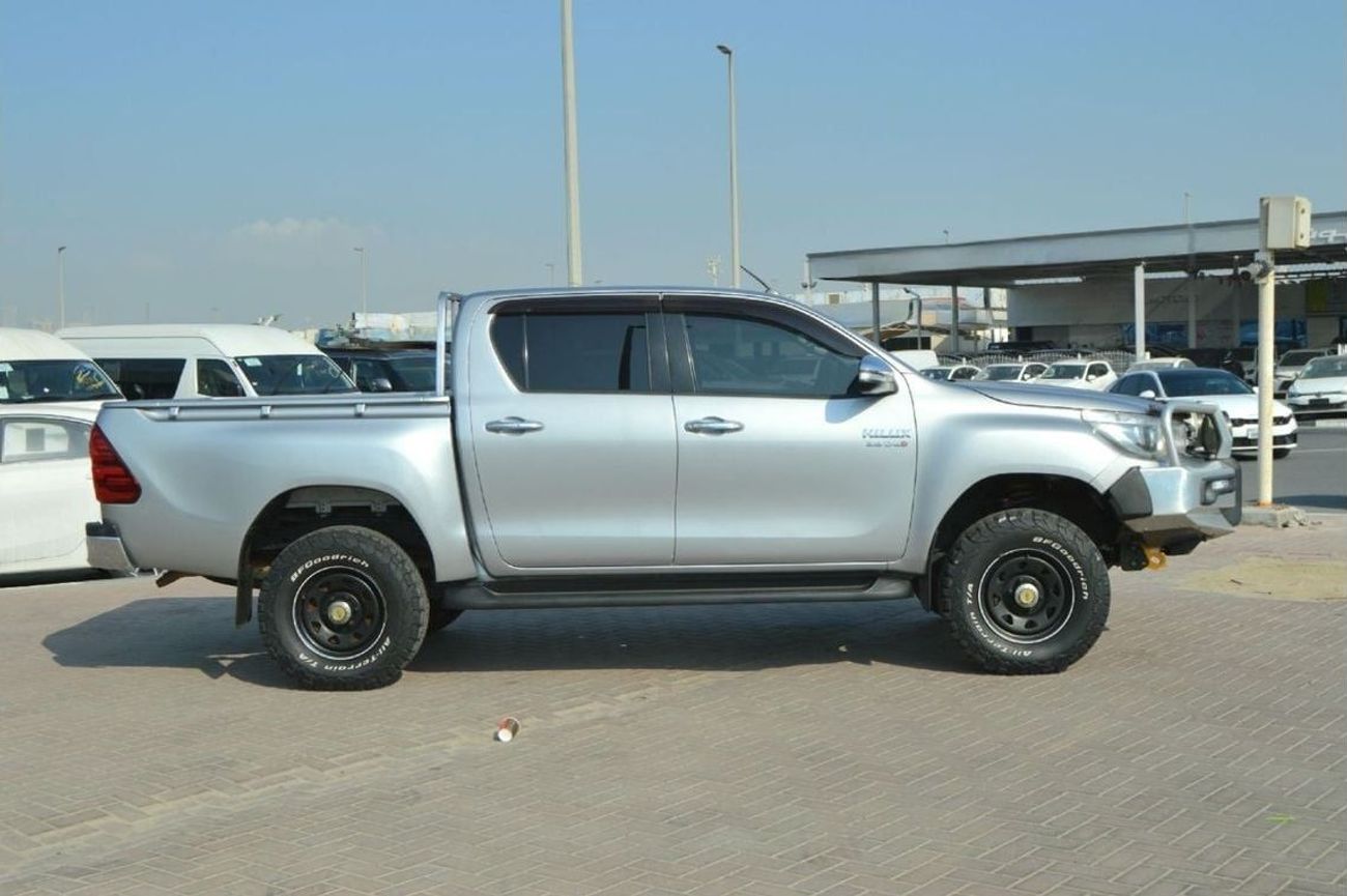 Toyota Hilux 2.8L Double cabin