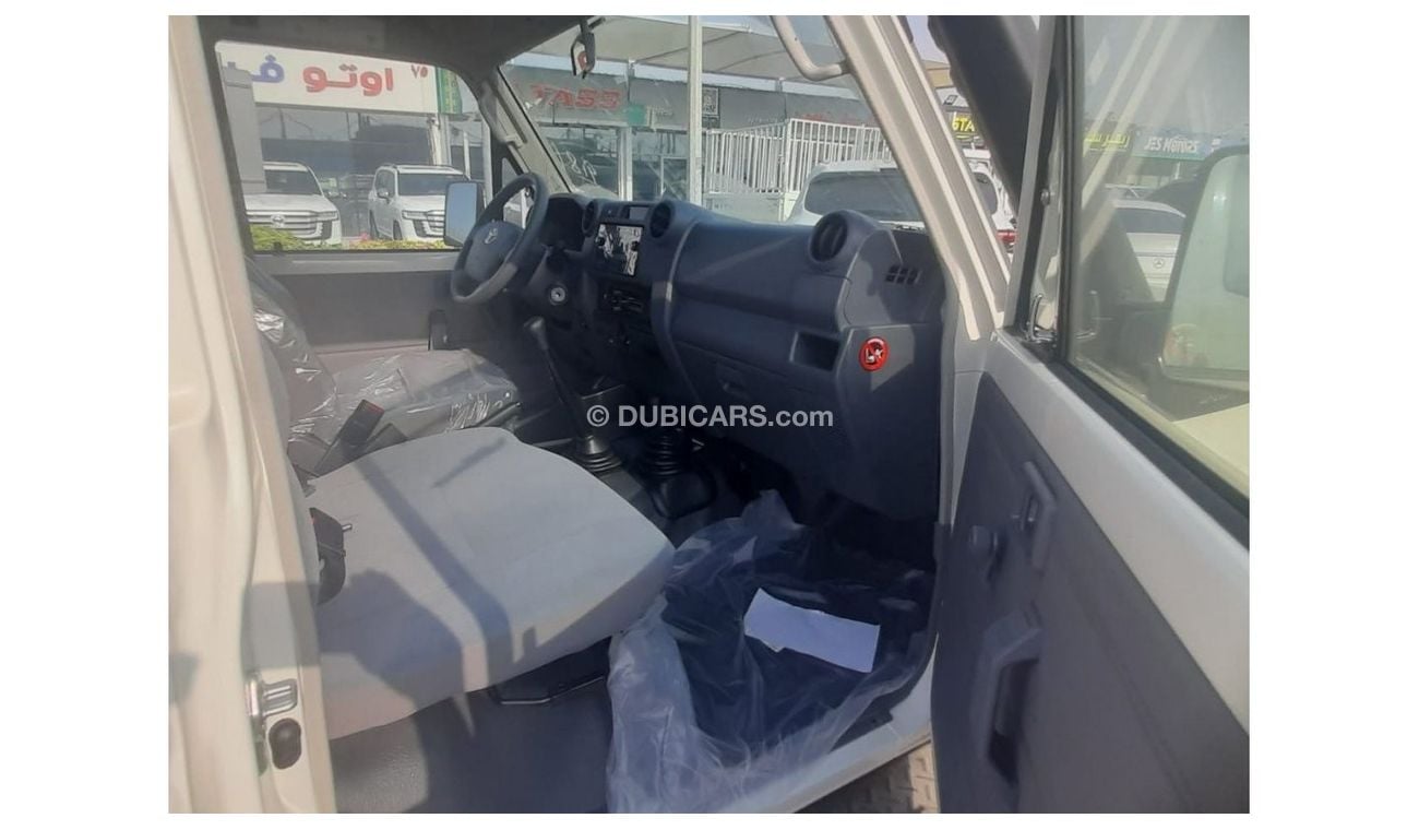 Toyota Land Cruiser 70 DIESEL 4.2L V6