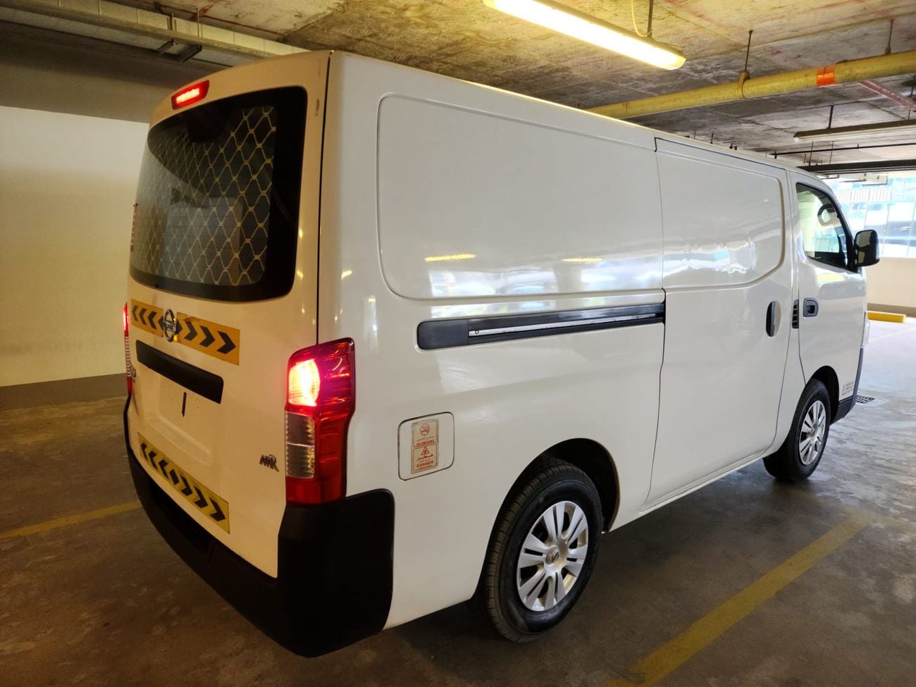 Nissan Urvan STD
