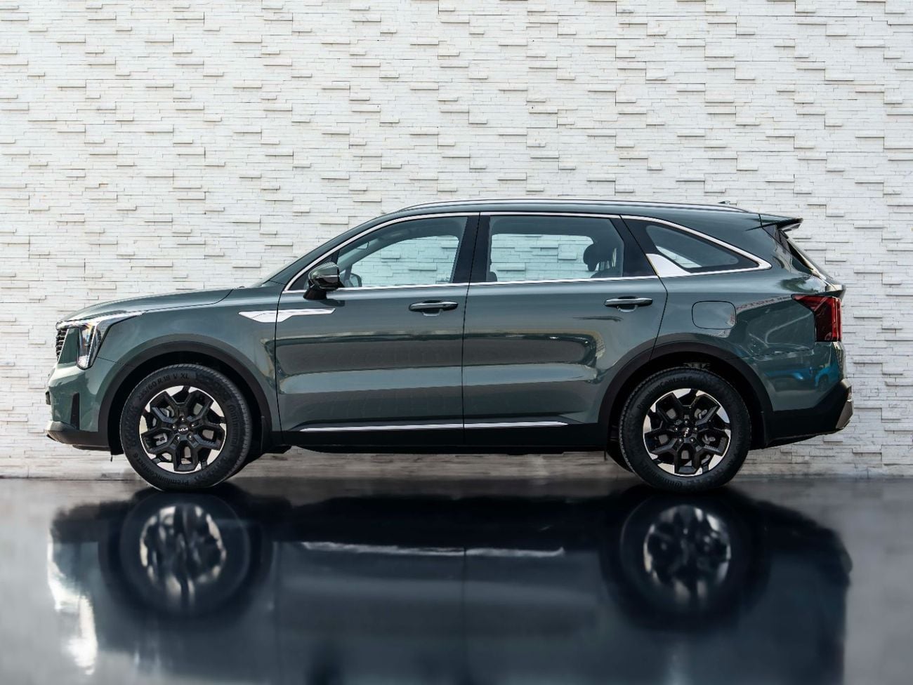 كيا سورينتو Std 2.5L AWD