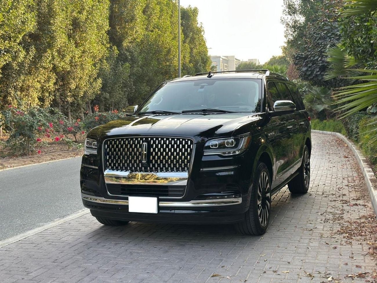Lincoln Navigator BASE