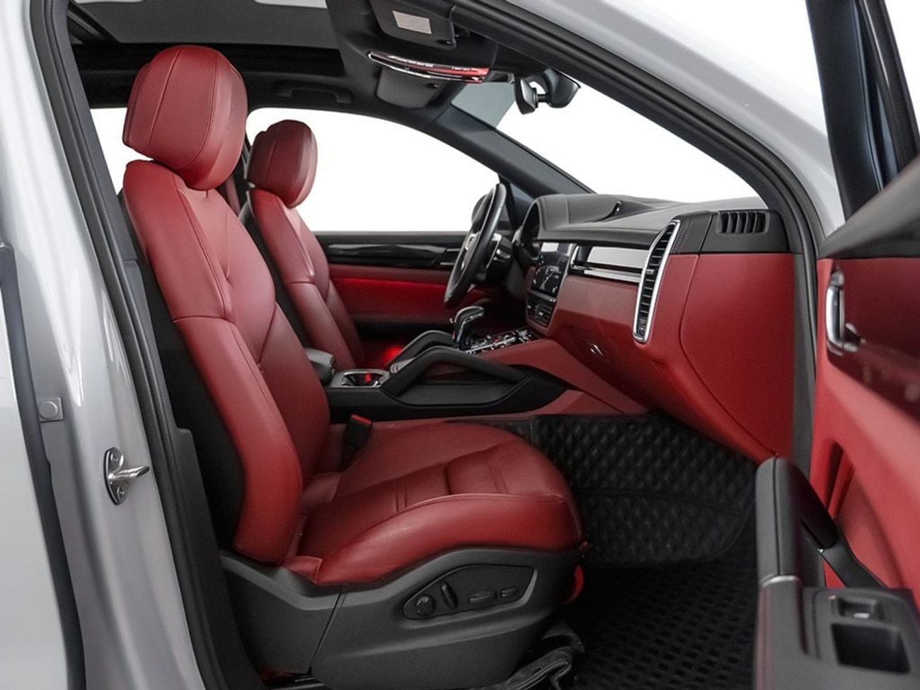 Porsche Cayenne Platinum Edition