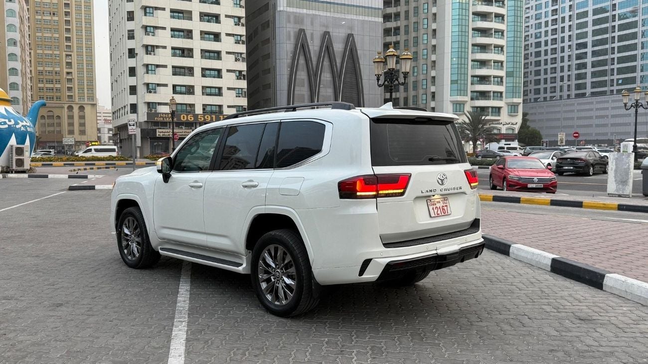 تويوتا لاند كروزر VX 3.3L