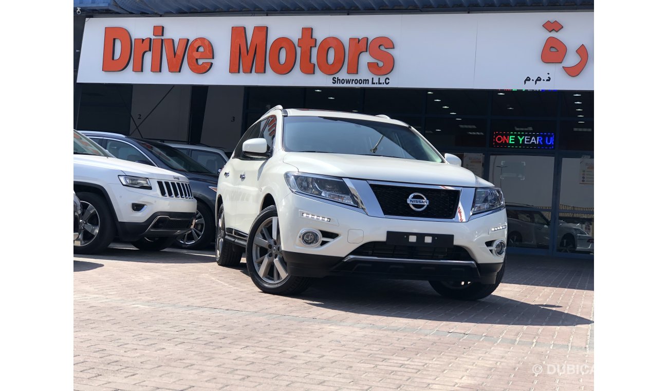 Nissan Pathfinder FUL OPTION NISSAN PATHFINDER 2016 ONLY 1170X60 MNTHLY V6 4X4 EXCELENT CONDITION UNLIMITED KM WARANTY