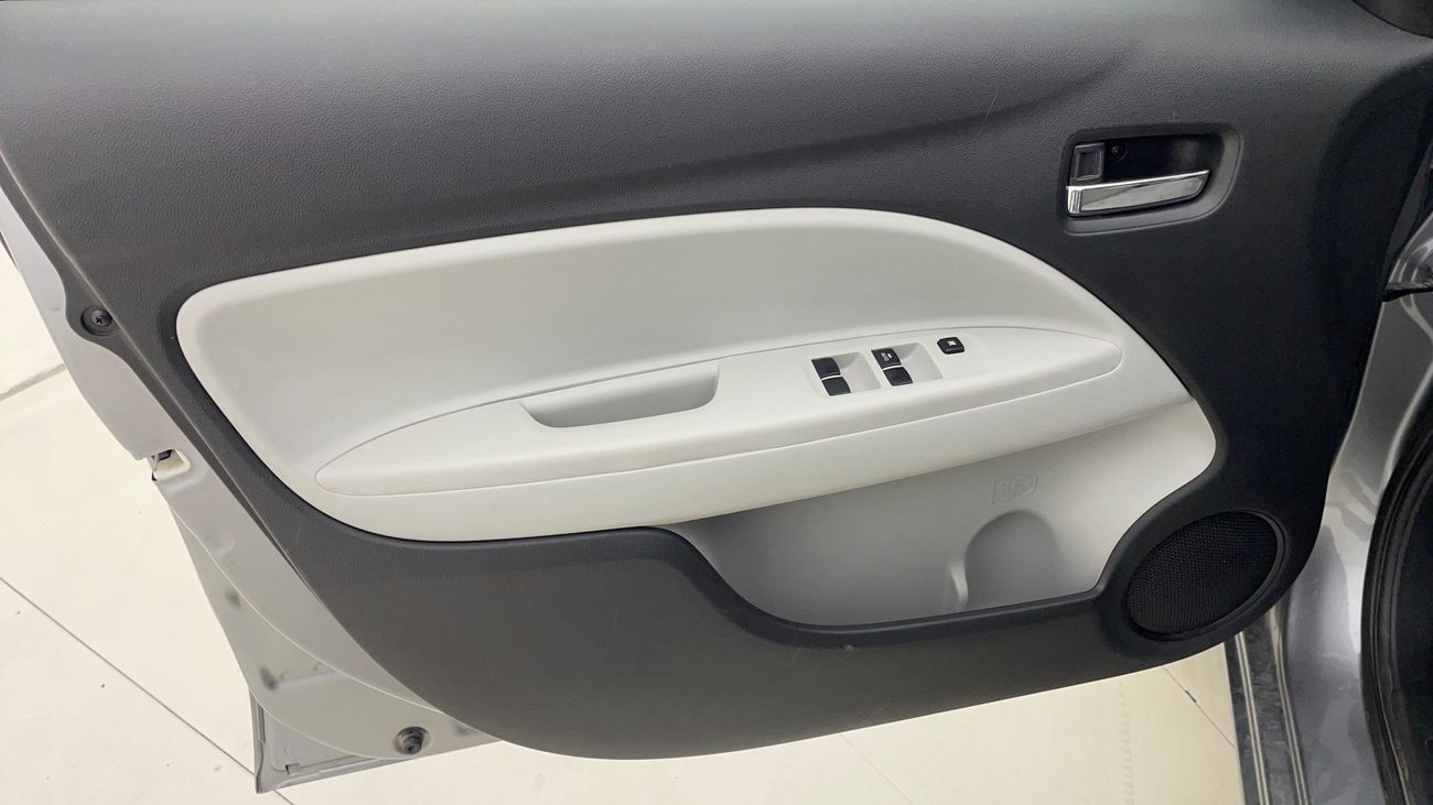 ميتسوبيشي اتراج GLX HIGHLINE 1.2 | بدون دفعة مقدمة | اختبار القيادة في المنزل