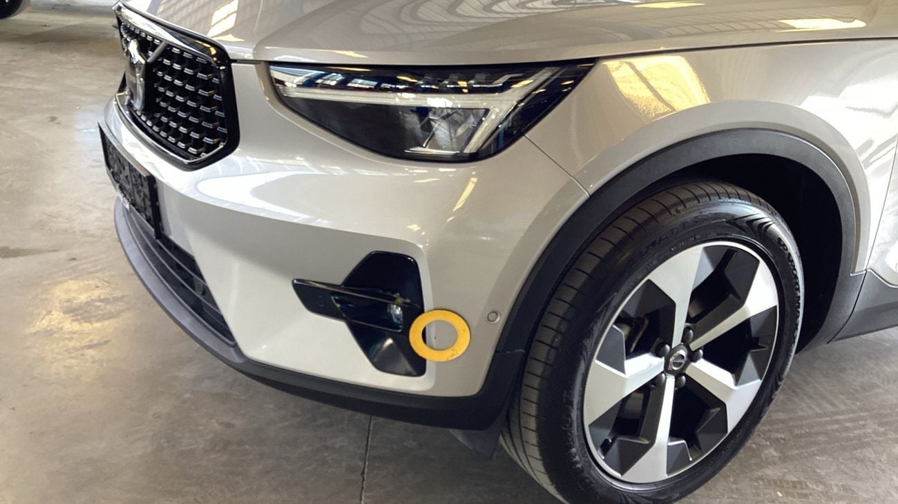 Volvo XC40 2.0 B4 MHEV ULTIMATE DARK AUTO | Guaranteed Warranty | 0 Down Payment