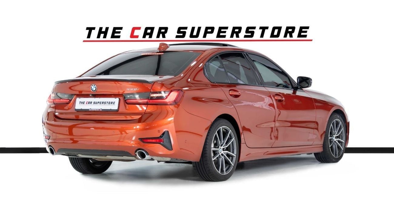 BMW 330i Std 2.0L GCC-Low Mileage-Full Service History-Premium Metallic Paint-LED Headlights-Rear View Camera