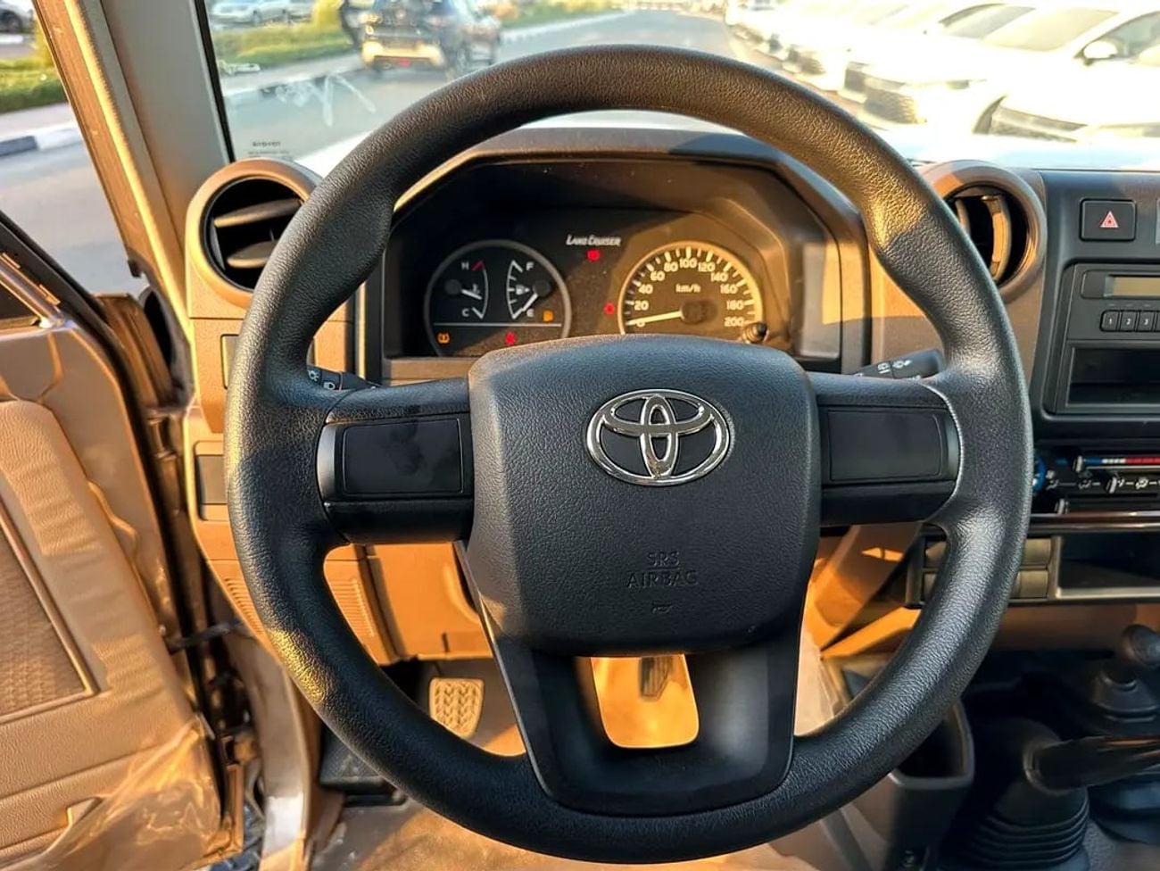تويوتا لاند كروزر 70 Land Cruiser 71 Base 4.0L - GCC Specs - 3 Door Brand