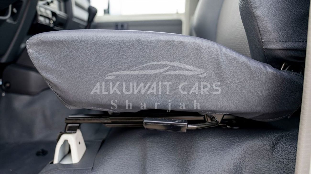 Toyota Land Cruiser Pick Up TOYOTA LAND CRUISER LC79SC 4.2D MT MY2023