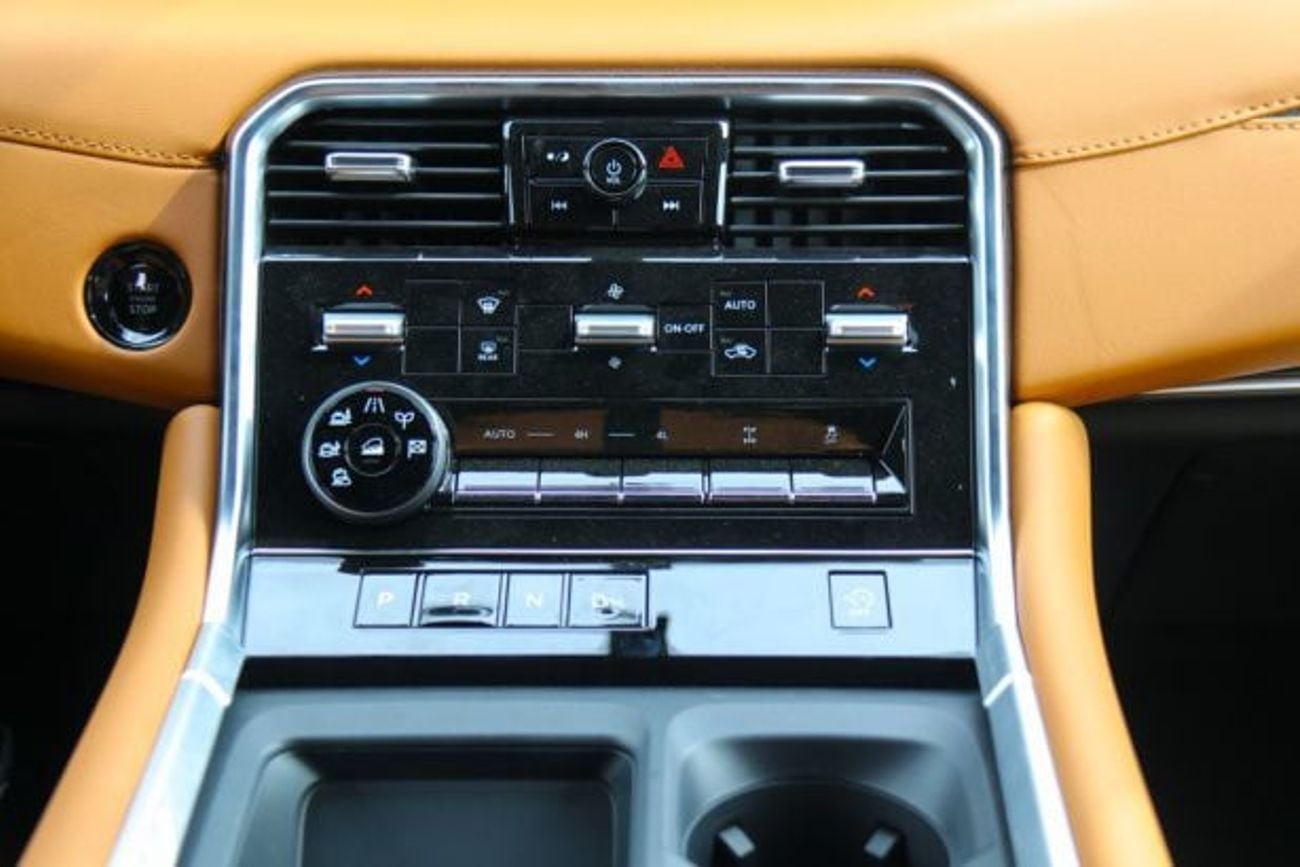 Nissan Patrol 3.8L PTR SE WITH PANORAMA AND LCD FOR LOCAL WITH WARRANTY