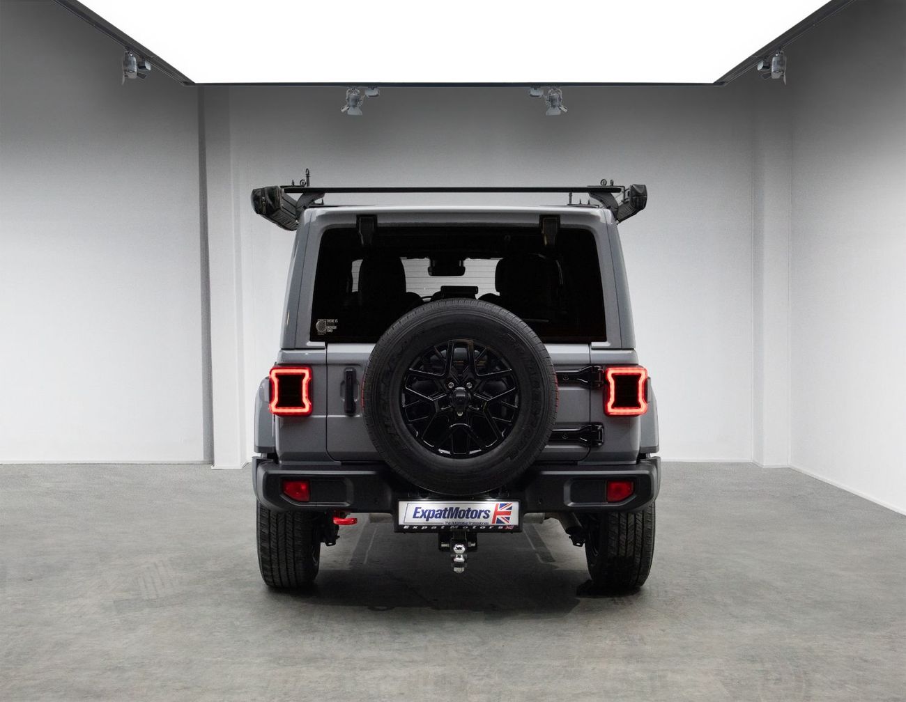 جيب رانجلر Unlimited Sahara 2.0L A/T