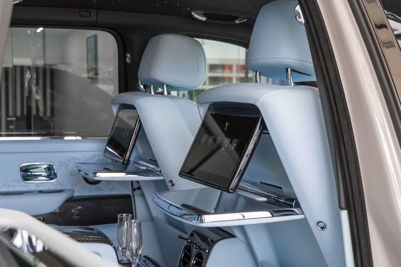 Rolls Royce Cullinan ROLLS-ROYCE CULLINAN | BLACK BADGE | EUROPEAN SPECS | FULL OPTION | BESPOKE SOUND SYSTEM | DEALER WA