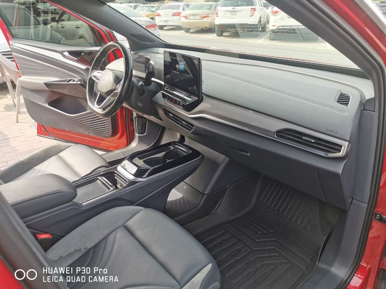 Volkswagen ID.4 مفتاحين و صبغ الوكالة