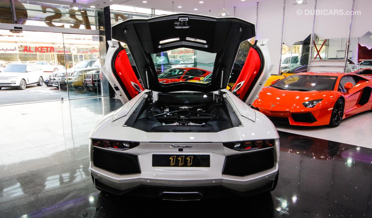 Lamborghini Aventador LP 700-4