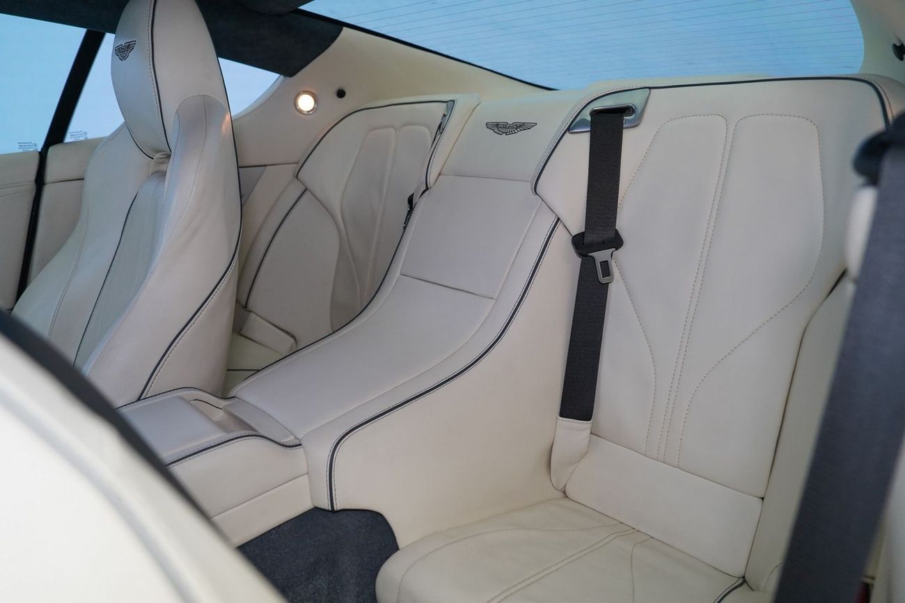 Aston Martin DB9 Std 6.0L (470 HP)