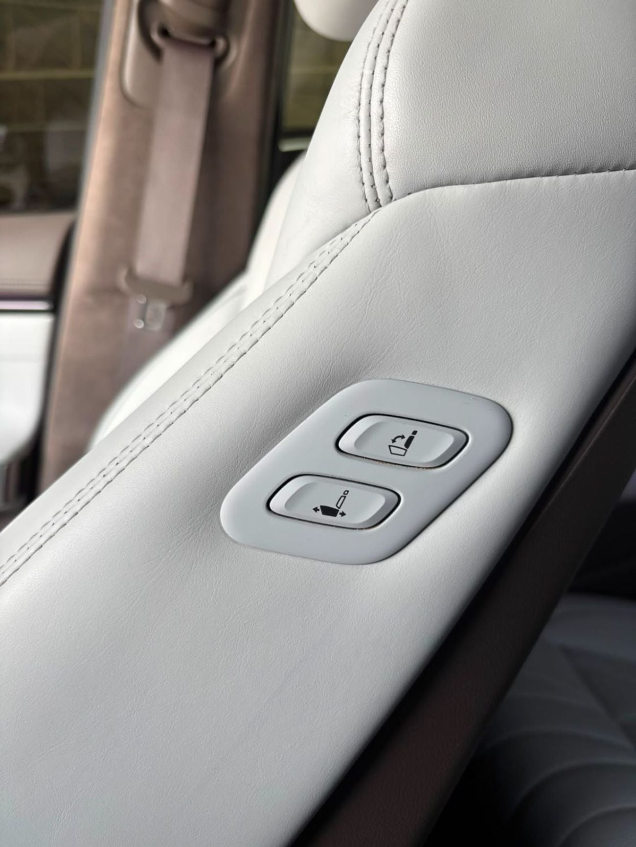 Genesis GV70 PREMIUM