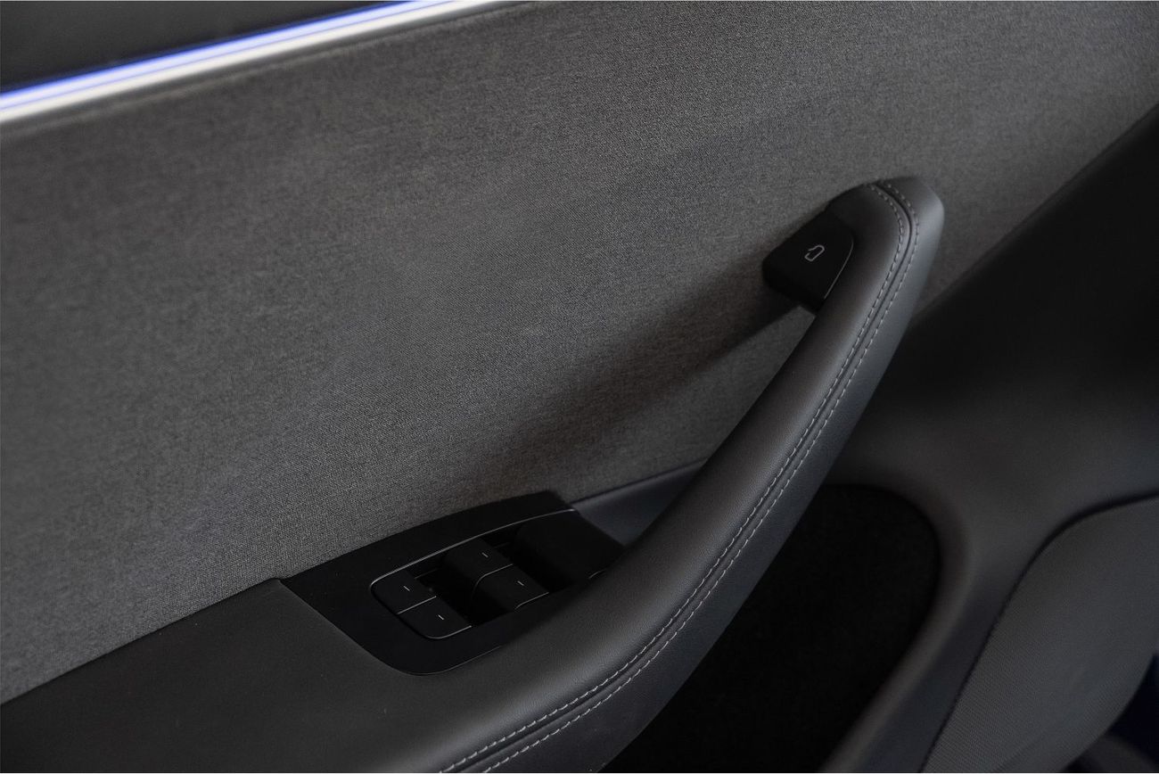 تسلا موديل 3 Rear-Wheel Drive