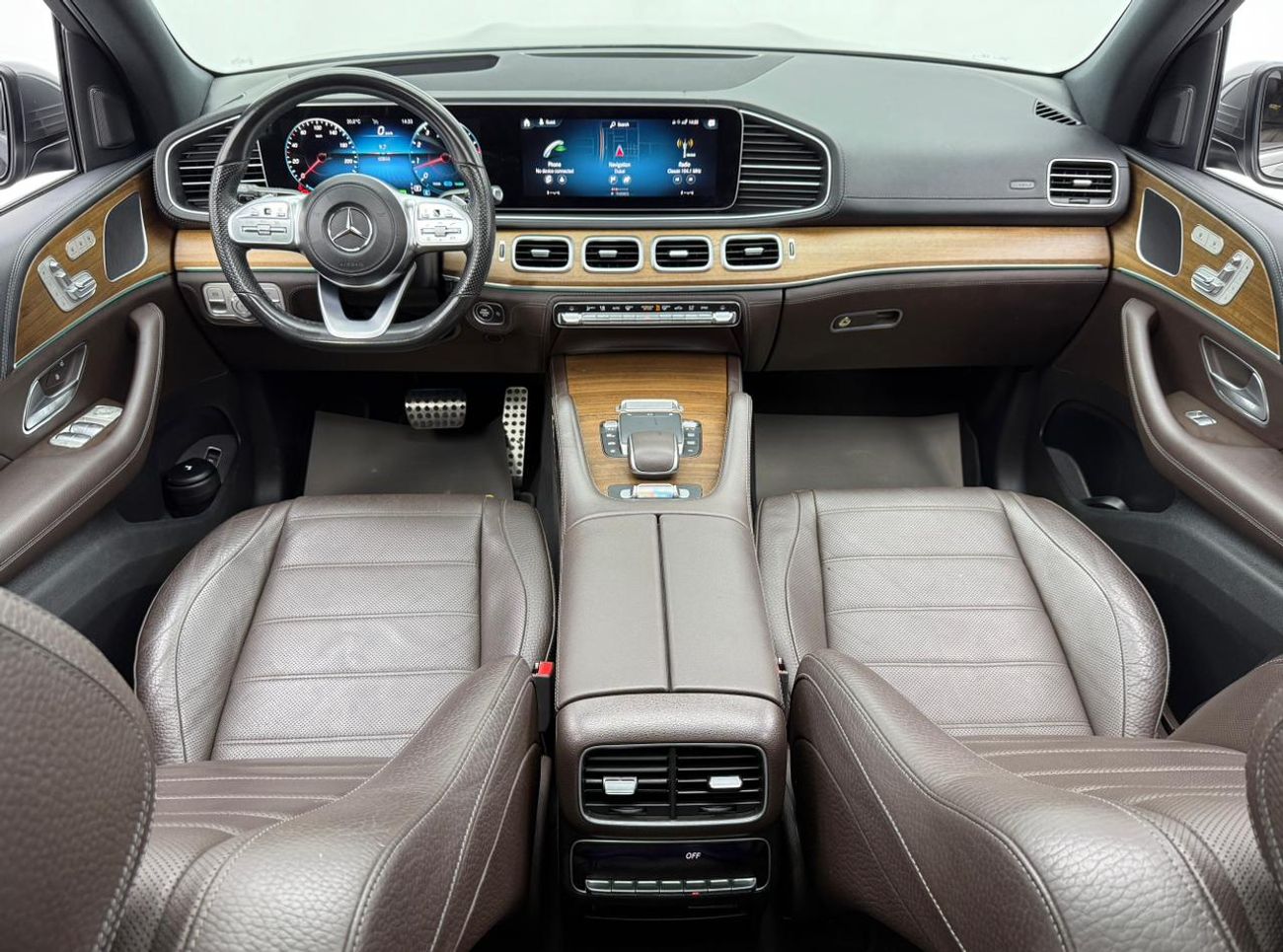 مرسيدس بنز GLS 450 4MATIC 2022 Mercedes Benz GLS450 4MATIC, 2027 Mercedes Warranty + Service Pack, Excellent Condition,