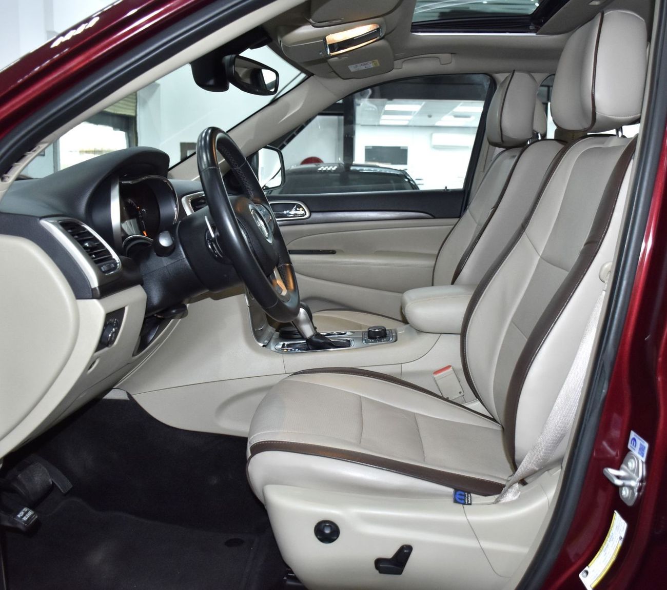 Jeep Grand Cherokee EXCELLENT DEAL for our Jeep Grand Cherokee 4WD ( 2017 Model ) in Burgundy Color GCC Specs