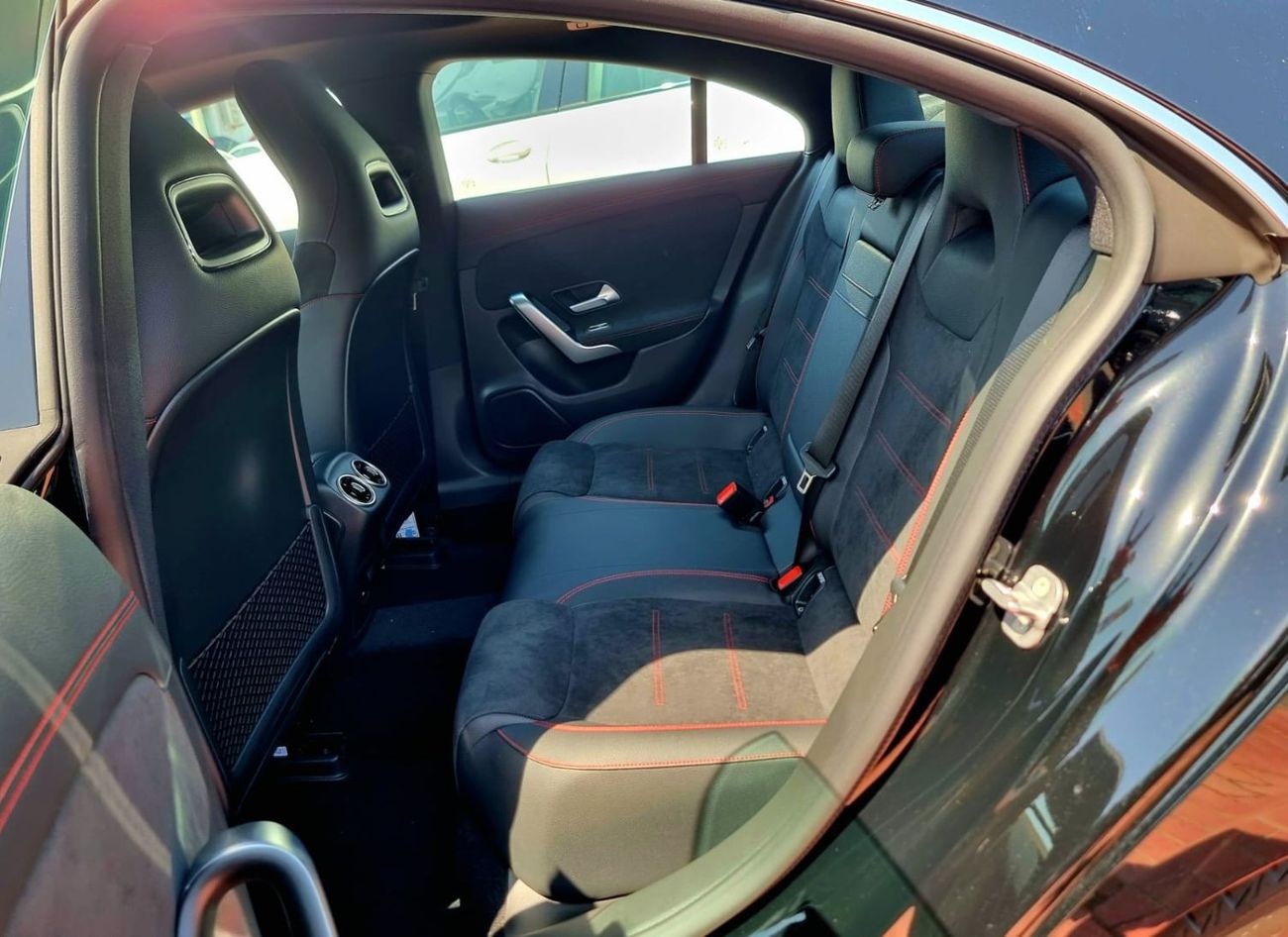 مرسيدس بنز CLA 200 AMG 5 Years Warranty 2025 GCC