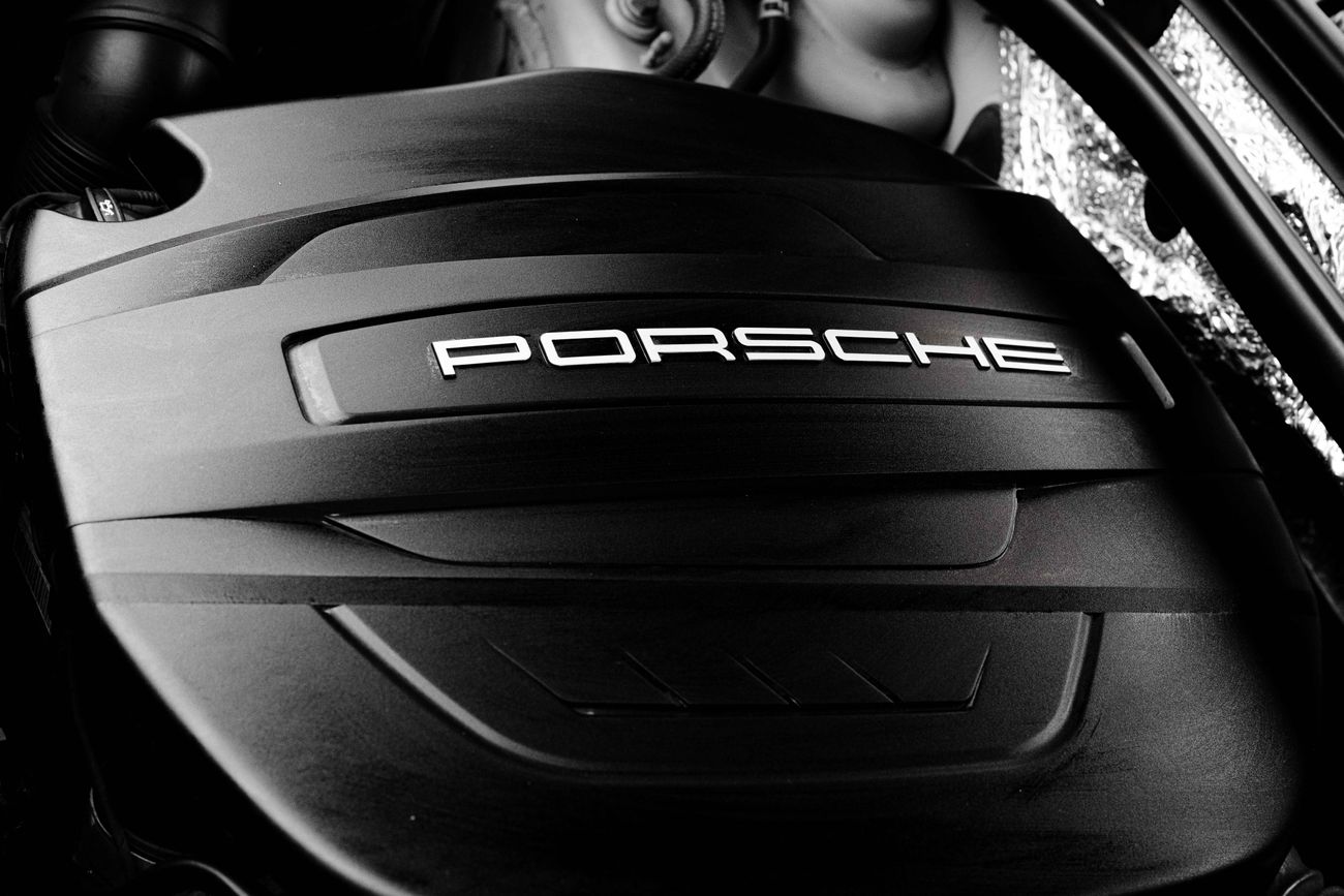 Porsche Macan 4,211 P.M | 0% Downpayment | Porsche Macan | Low Mileage!