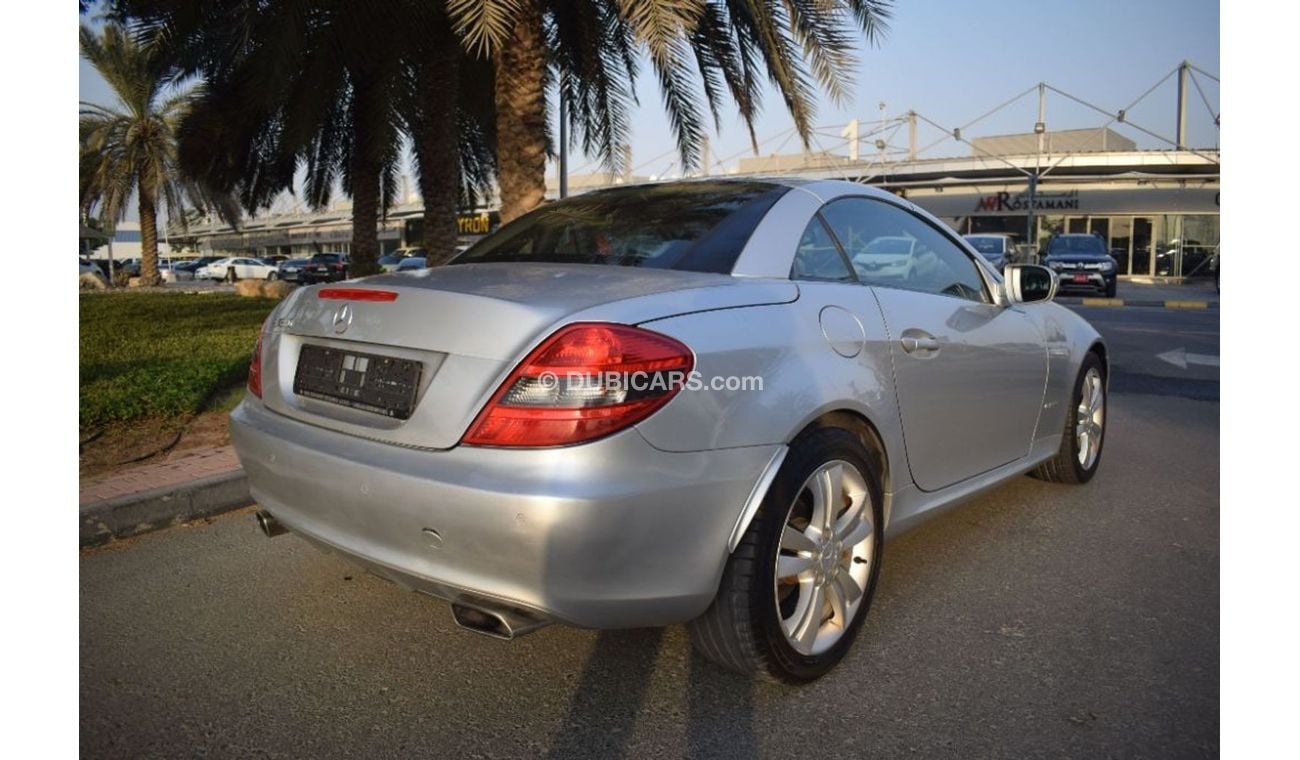 Mercedes-Benz SLK 200 2009  GCC SPECS HARD TOP CONVERTIBLE