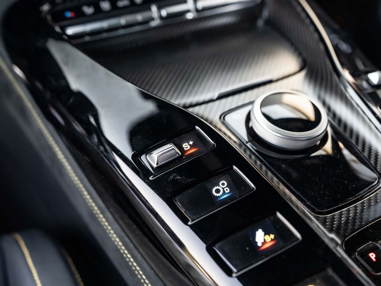 مرسيدس بنز AMG GT R Mercedes-Benz AMG GT R 2021 مواصفات خليجية