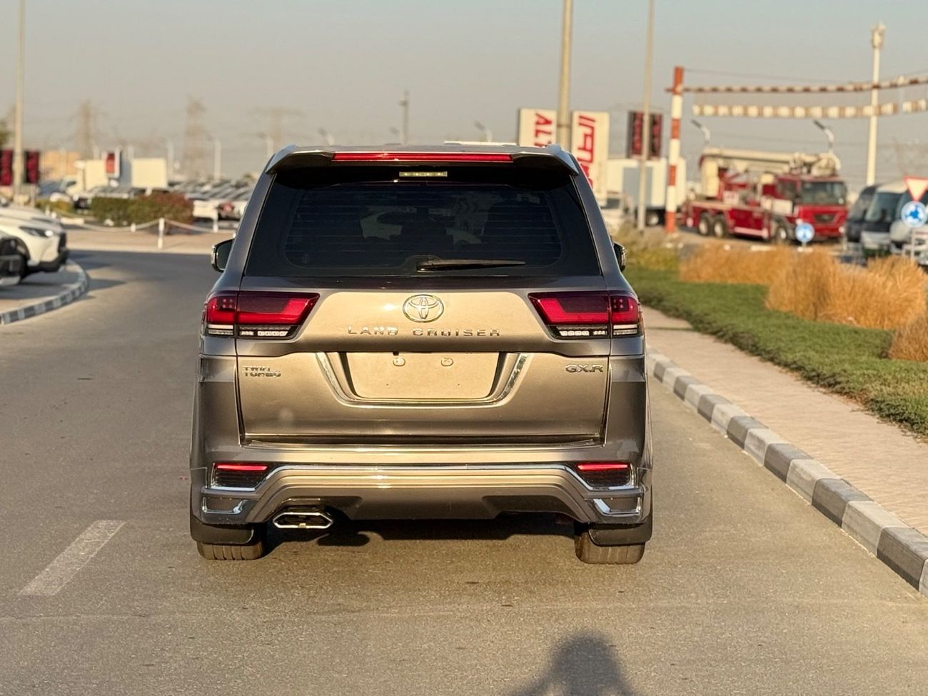 Toyota Land Cruiser GXR+ 4.0L Toyota landcuriser  Years 2019 GXR V6  4.0L facelifted interior and exterior 2025 Years fu