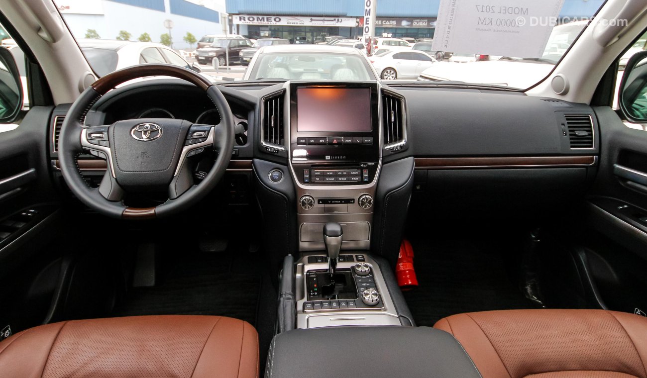 Toyota Land Cruiser VX.R   V8 5.7