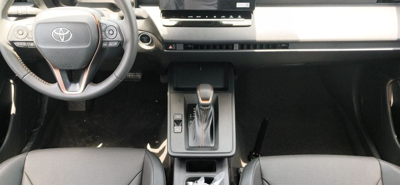 تويوتا كورولا كروس Toyota Corolla Cross 2.0L Hybrid 2026YM