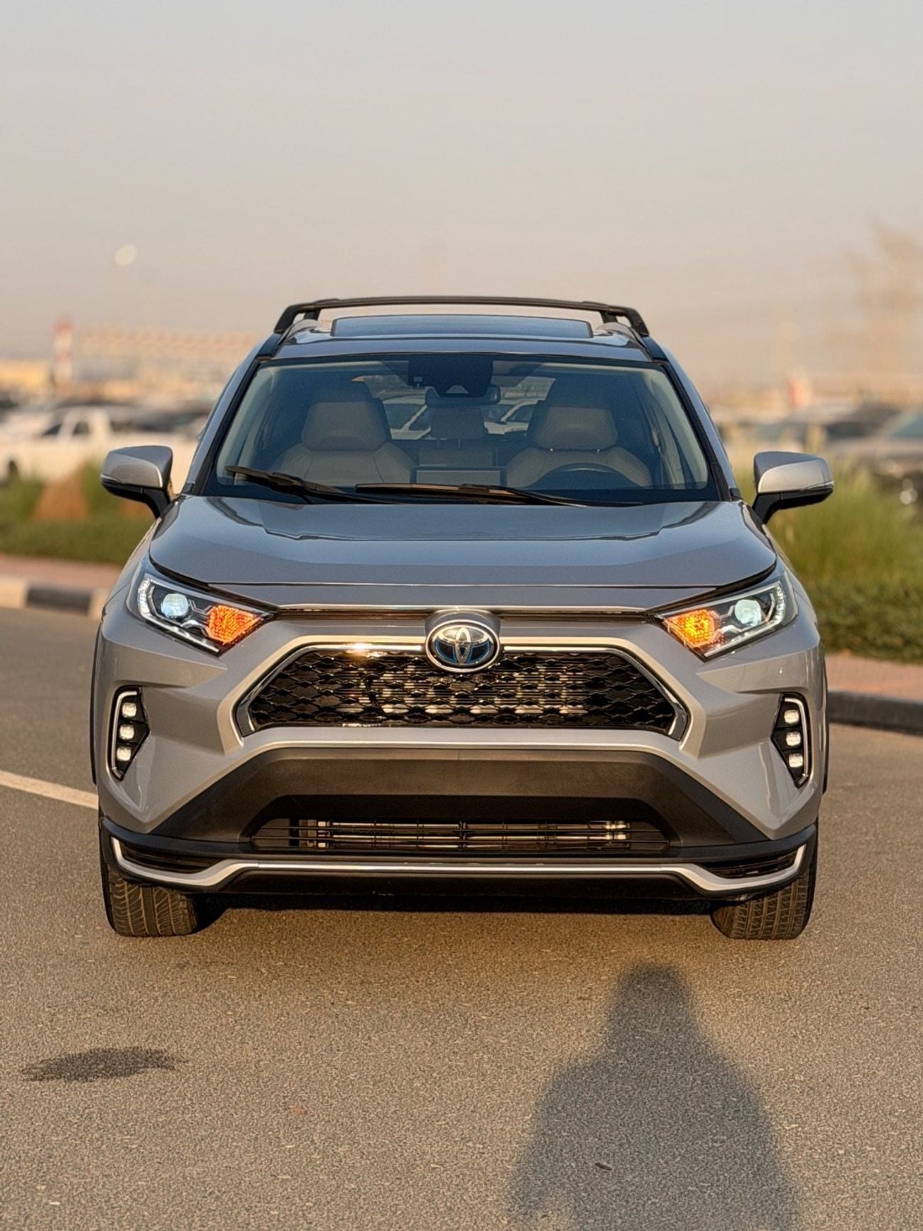 تويوتا راف ٤ XLE 2.5L