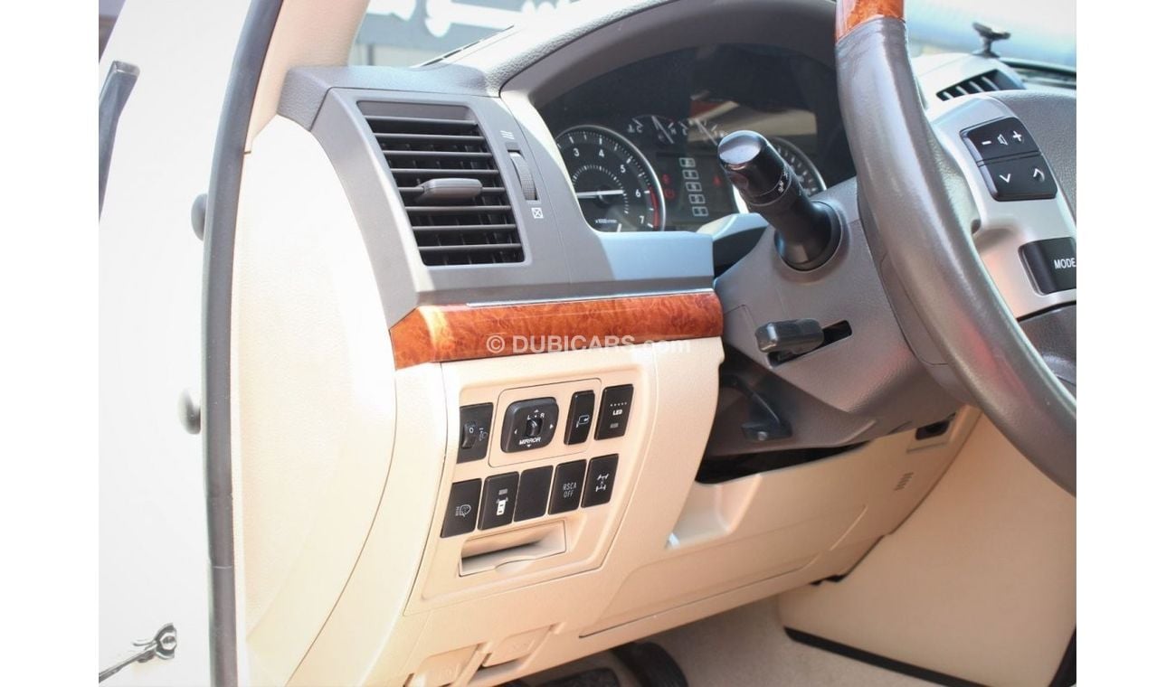 Toyota Land Cruiser GXR V8, GCC