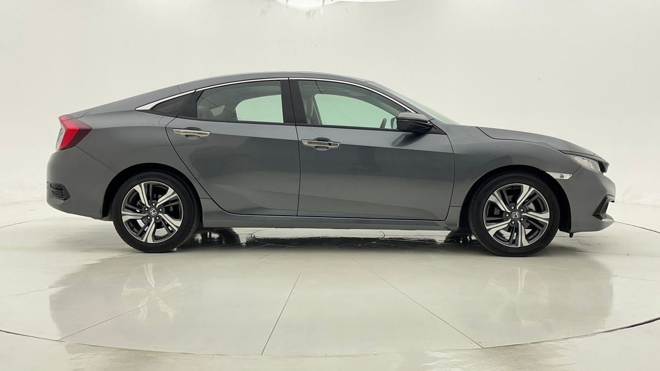 هوندا سيفيك LX SPORT 1.6 | بدون دفعة مقدمة | اختبار القيادة في المنزل