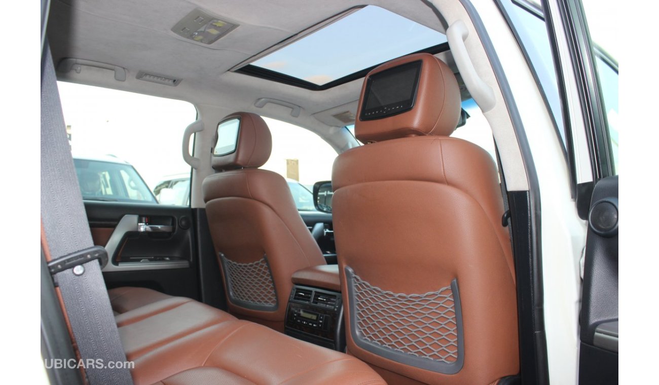 Toyota Land Cruiser (2014) VXR V8,GCC