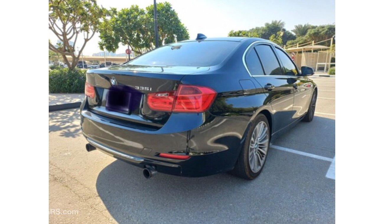 BMW 335i 3.0L V6 Twin turbo Luxury line