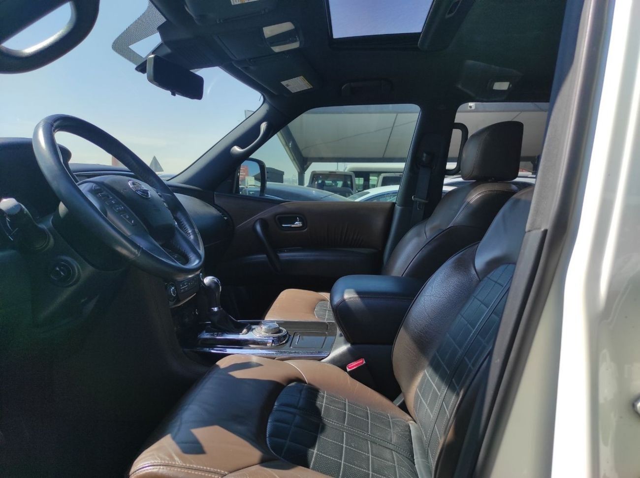 Nissan Armada Nissan Armada 2018 4WD Full options no1 5camera