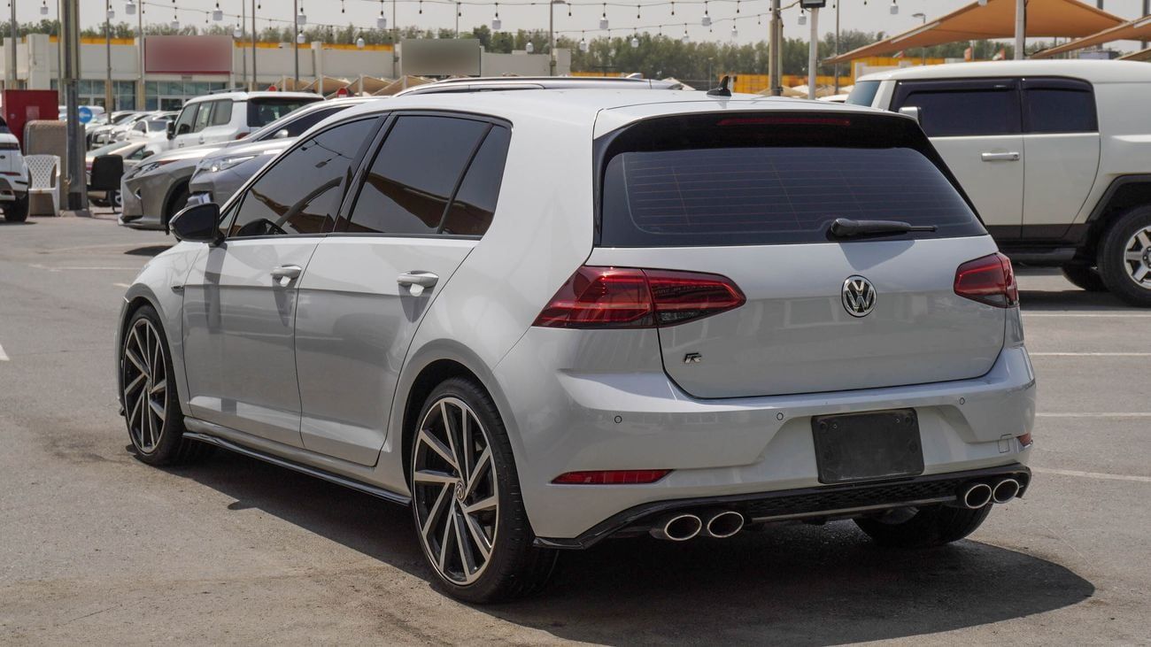 Volkswagen Golf R