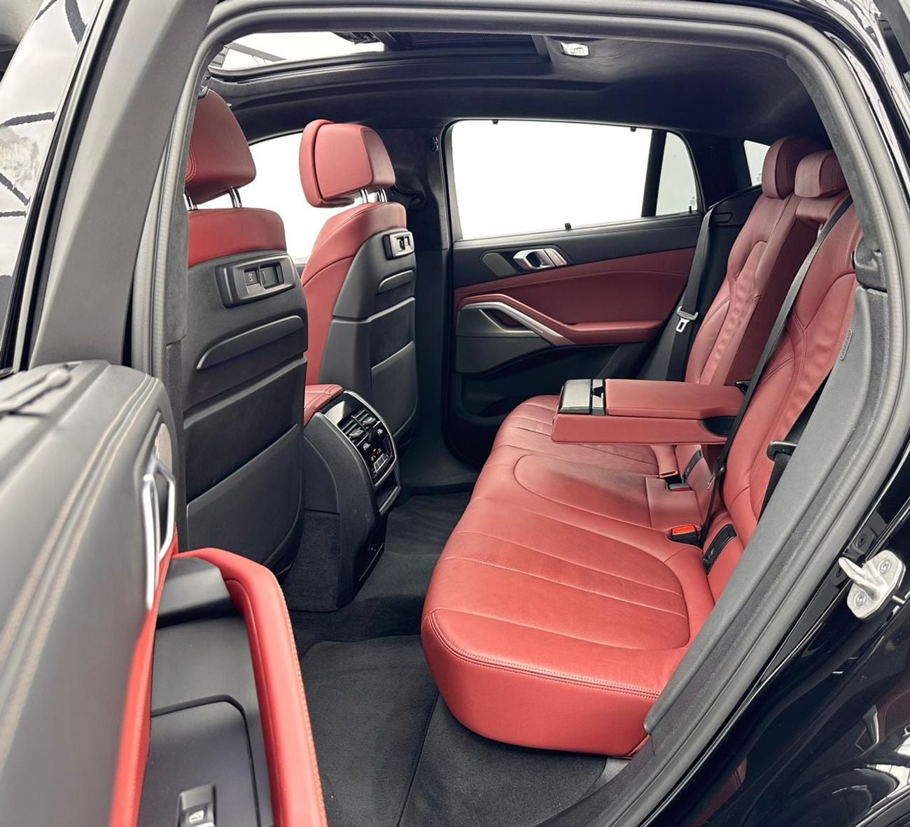 BMW X6 2021 BMW X6 M50i M-Sport, 05/2026 BMW Warranty + Service Package, BMW Full Service History, GCC