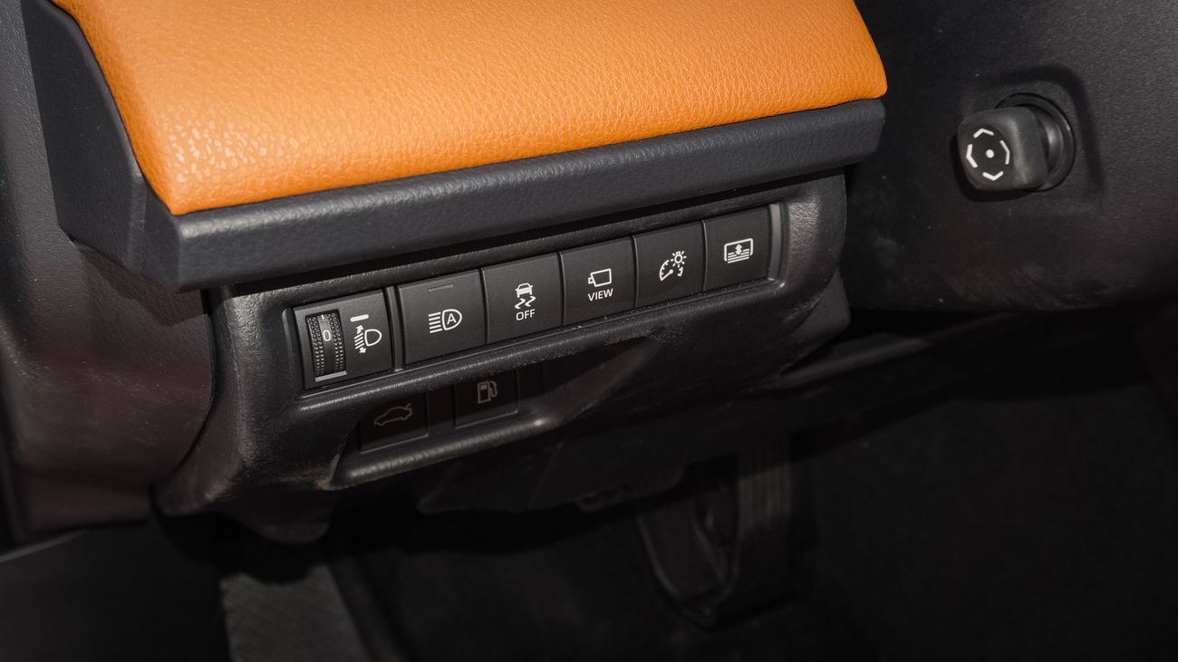 Toyota Camry Lumiere  2.5L HEV