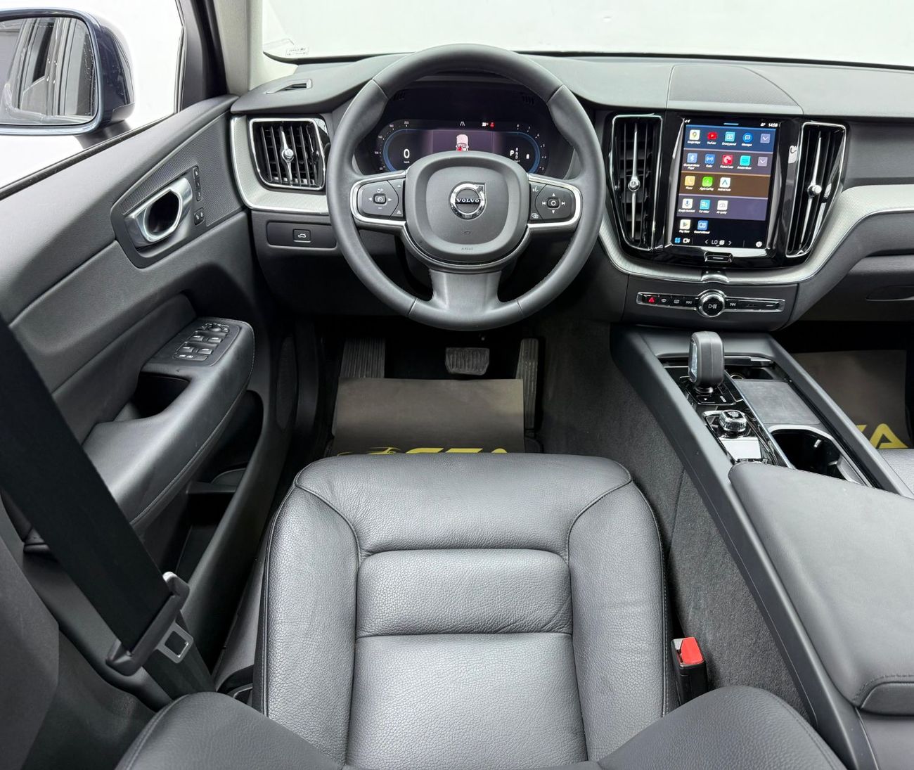 فولفو XC 60 2024 Volvo XC60 B5 Core, 2028 Volvo Warranty, Volvo Full Service History, GCC