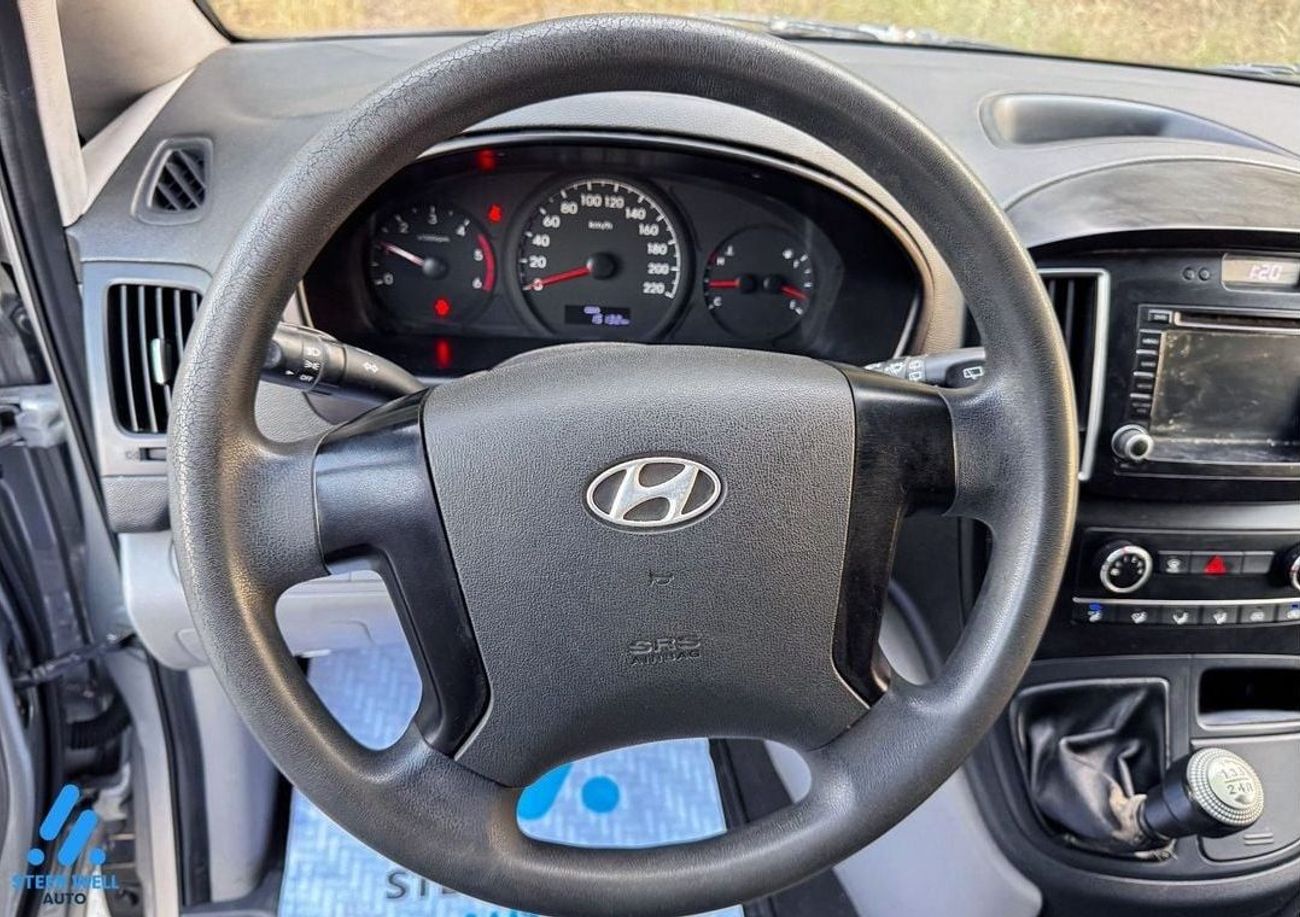 Hyundai H-1 Cargo Van 2.5L RWD / Diesel MT / Like New Condition / Lowest Price / Book Now!