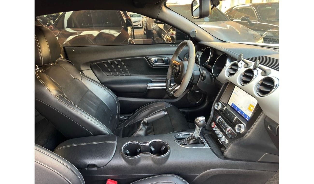 Ford Mustang ‏MUSTANG GT 5.0  GCC 2017 ‏V8 FULL OPTION BODYKIT ( SHELBY)  ‏full service history  ‏Original paint