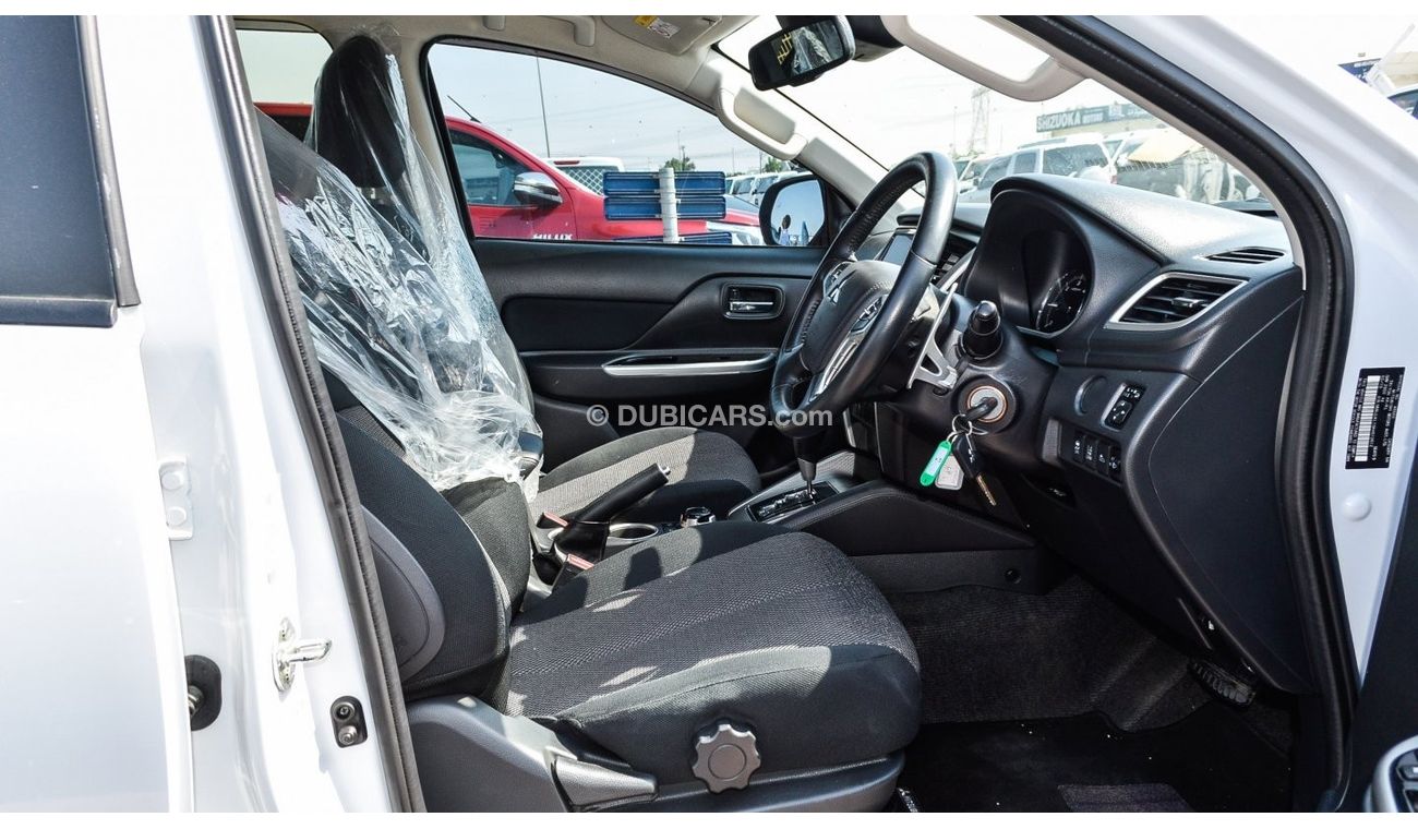 Mitsubishi L200 Diesel Right hand 4X4 A/T clean car