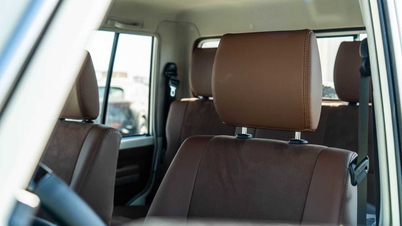 تويوتا لاند كروزر بيك آب LC 79 DC 4.0 Fully loaded || 2025