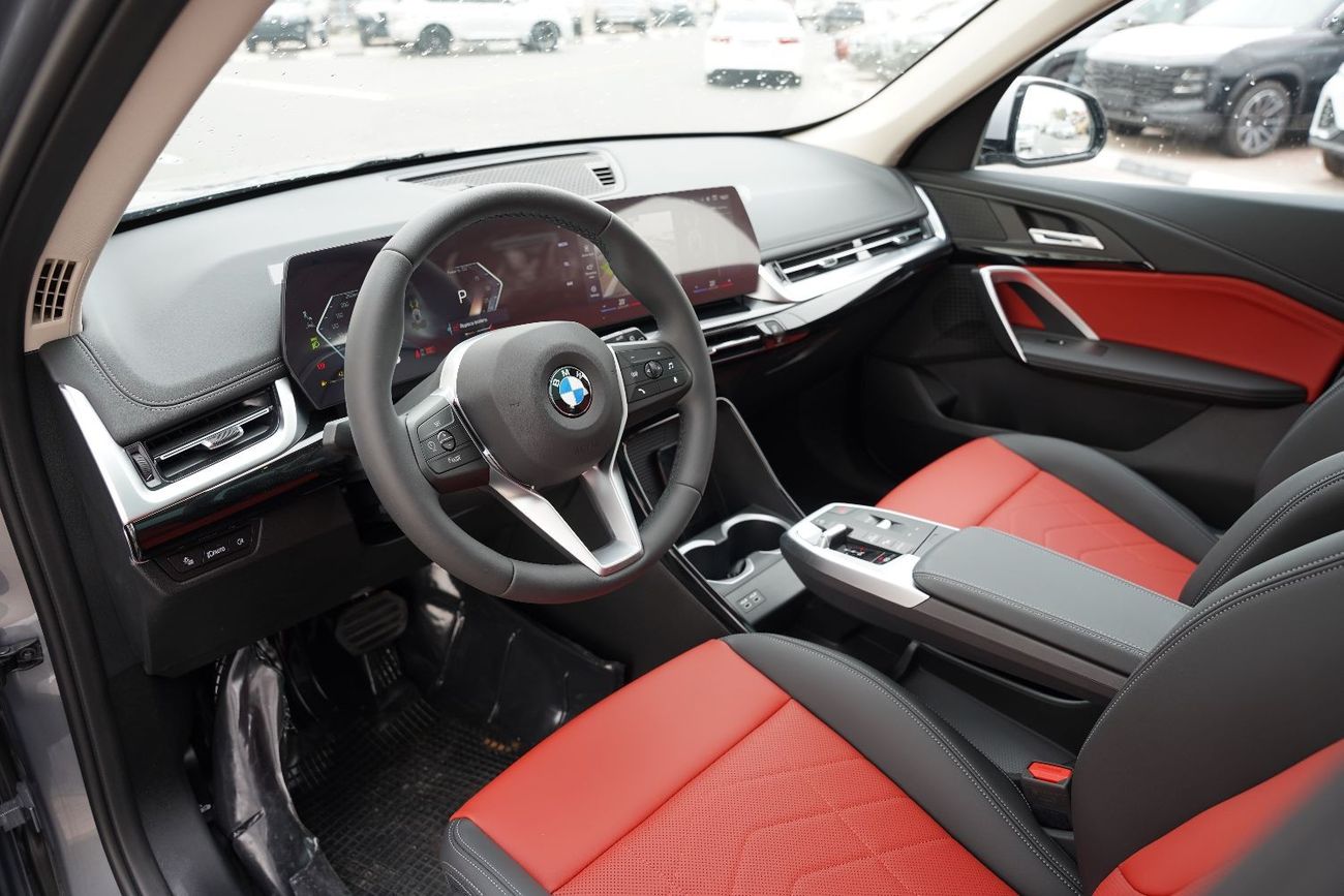 BMW X1 2024 BMW X1 SDRIVE20i Night Packeg Black 1.5L 0KM